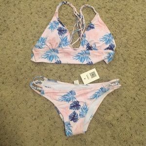 Never used, new Cupshe swimsuit